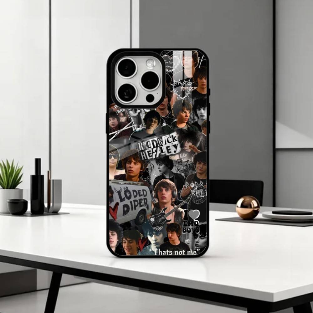 R-Rodrick H-Heffley Devon Bost - огляд і ціна Phone Cases H&M